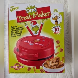 Dr. Seuss' The Grinch Max The Dog Treat Maker New!